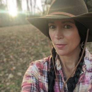 Meet your Posher, Malissa